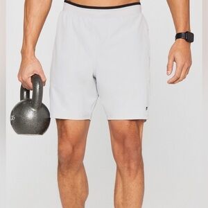 Fabletics The Fundamental Short II Lined 7in Mineral Grey L